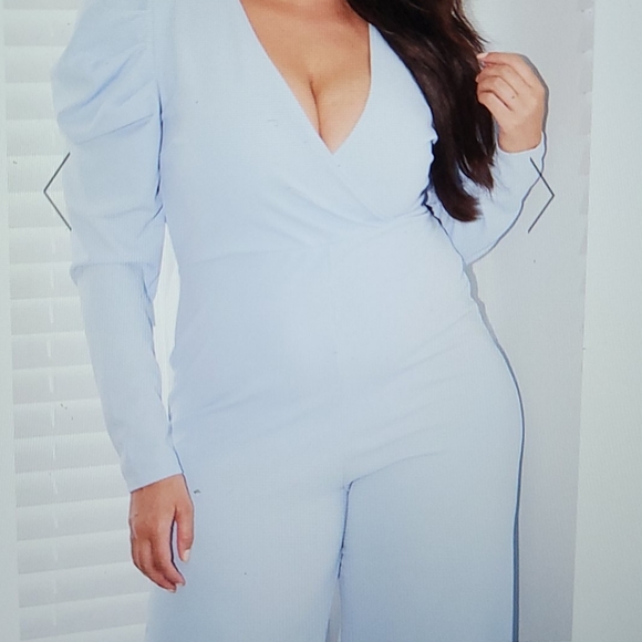 Brand New Women's Plus Jumpsuit - Picture 2 of 4